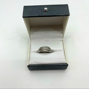 Crislu Criss Cross CZ .80 cttw Silver/Platinum Band Ring - Size: 6